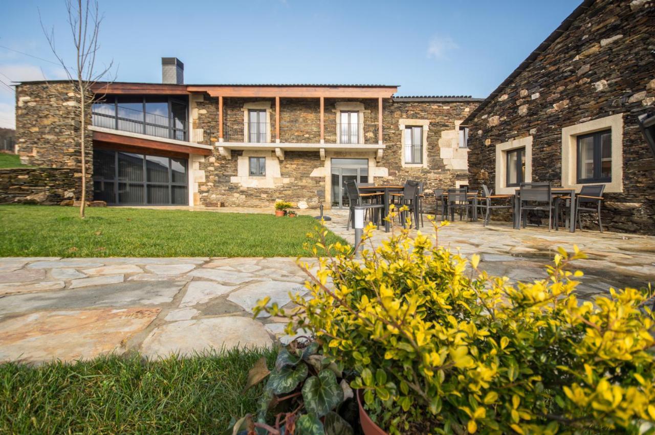 Hotel Rural O Cruce Do Burgo Friol Eksteriør bilde