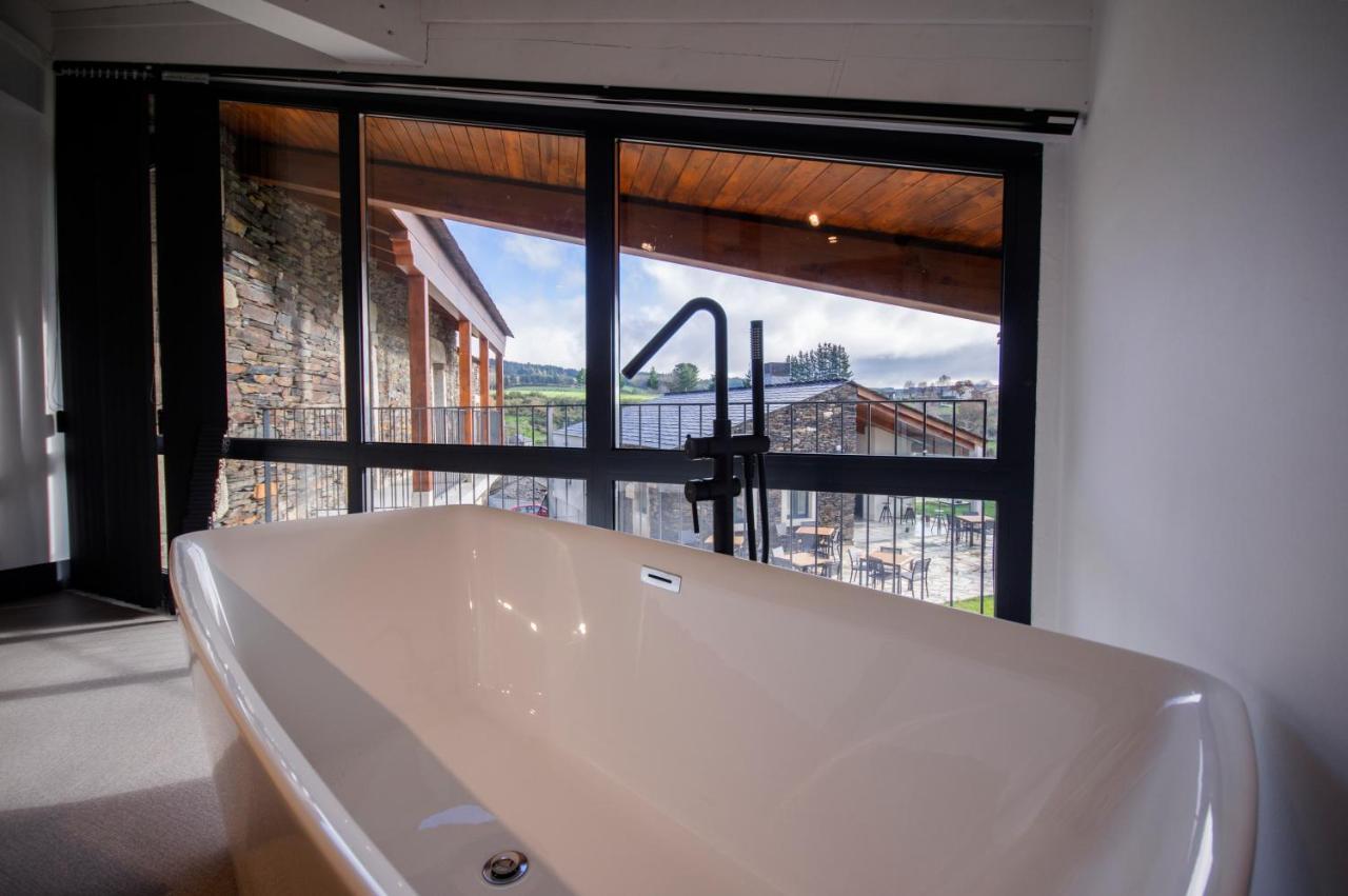 Hotel Rural O Cruce Do Burgo Friol Eksteriør bilde
